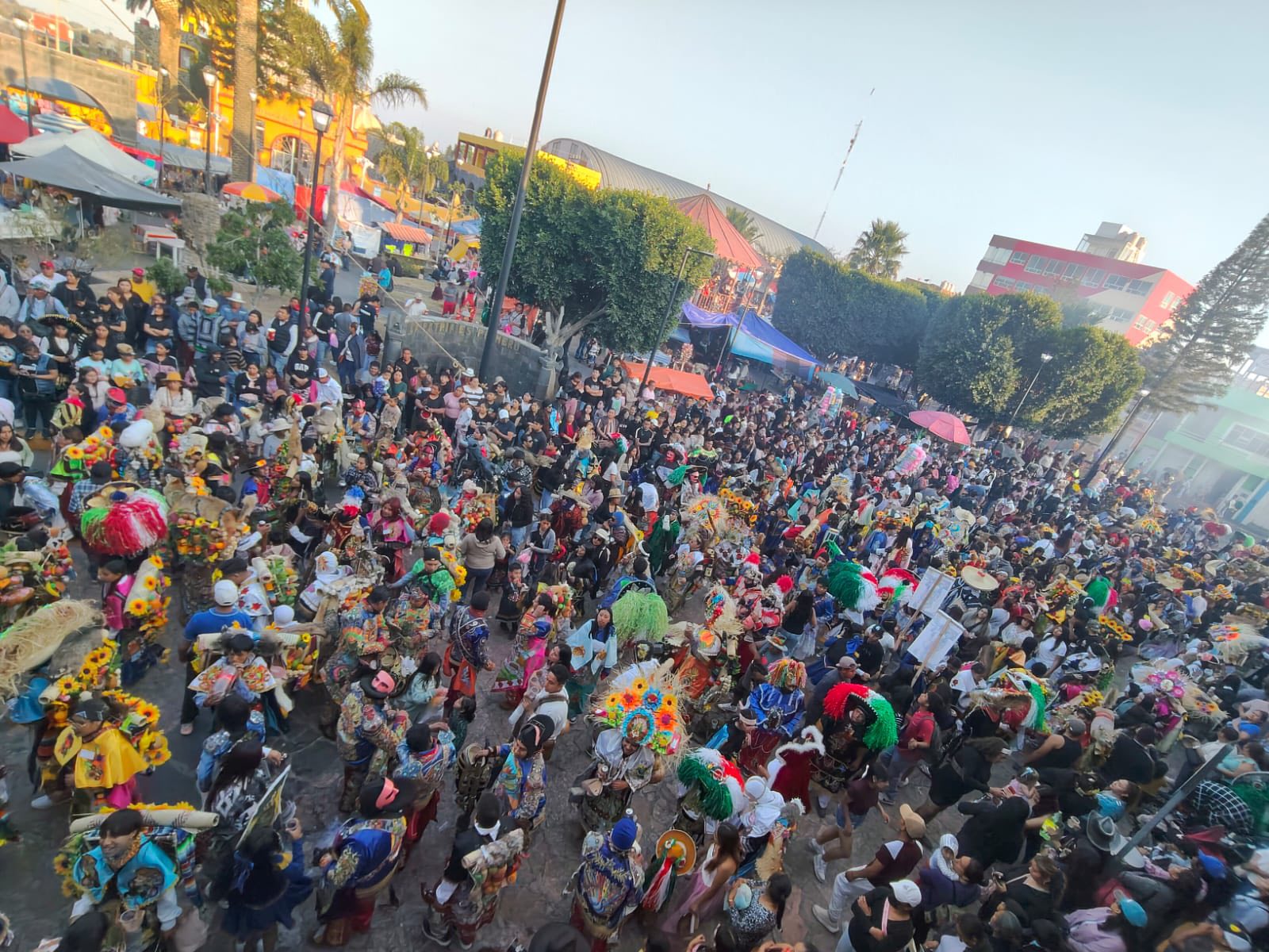 Con éxito se celebra el Carnaval en San Nicolás de los Ranchos 🎭